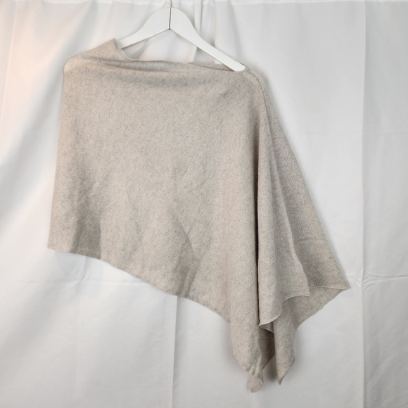 Rachel Zoe poncho cashmere 2plye in EUC - Picture 2 of 7